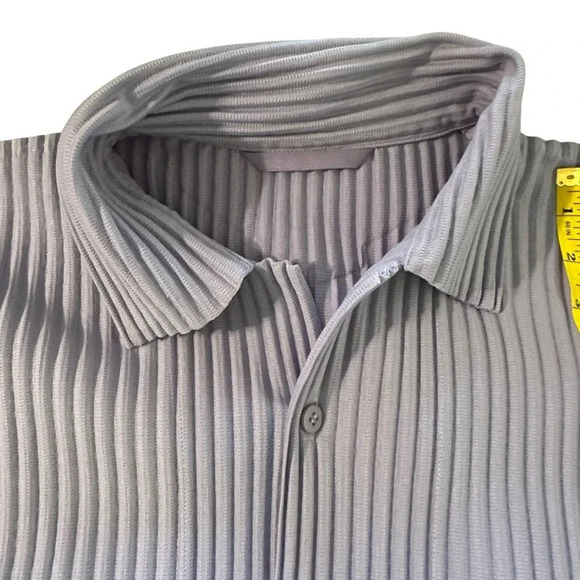 HOMME PLISSÉ ISSEY MIYAKE PLEATED VACATION SHIRT Purple - Picture 7 of 14